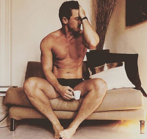 luke-evans-shirtless-everything-right-now-6